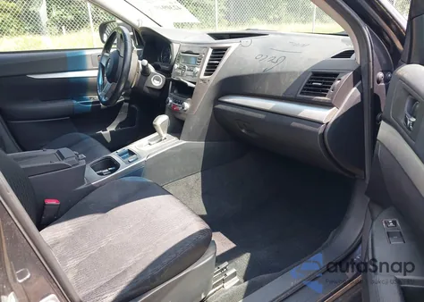 2011 Subaru Outback 2.5I Premium z USA, uszkodzony, nr VIN 4S4BRBCC8B3378452